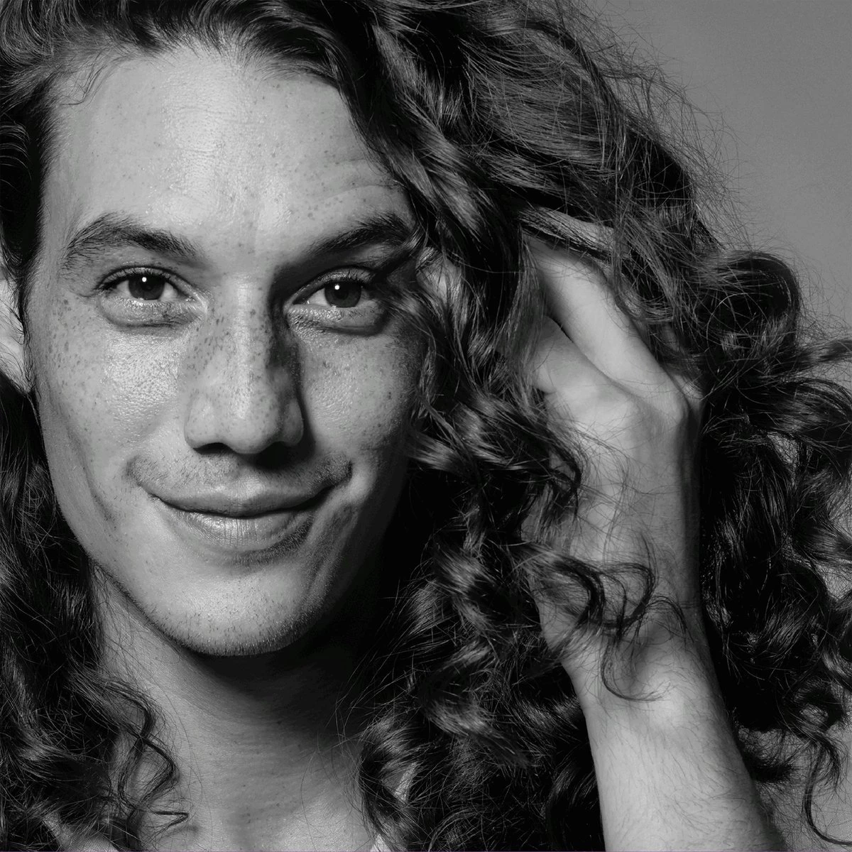 Aussie Miracle Moist Shampoo - Hydraterende Shampoo - Herstelt Droog En Beschadigd Haar - 6 X 300 Ml 9 Aussie Miracle Moist Shampoo - Hydraterende Shampoo - Herstelt Droog En Beschadigd Haar - 6 X 300 Ml - Afbeelding 9